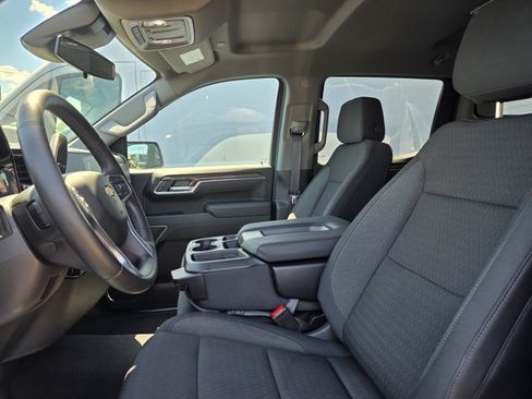 Used 2026 Chevrolet Silverado 1500 LT AWD/4WD image 3