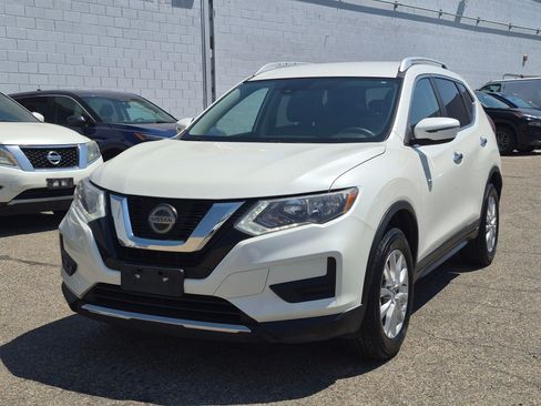 Used 2019 Nissan Rogue SV AWD/4WD image 10