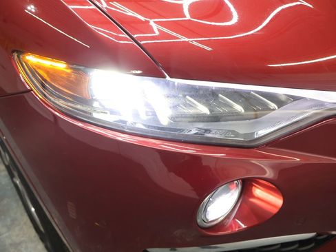 Used 2020 Maserati Levante GranLusso image 25