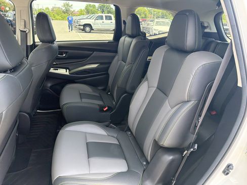 Used 2023 Subaru Ascent Onyx Edition AWD/4WD image 13