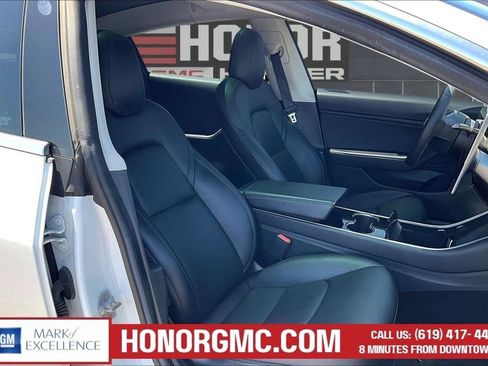 Used 2019 Tesla Model 3 Standard Range RWD image 30