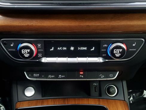 Used 2021 Audi Q5 2.0T Premium w/ Convenience Package image 33