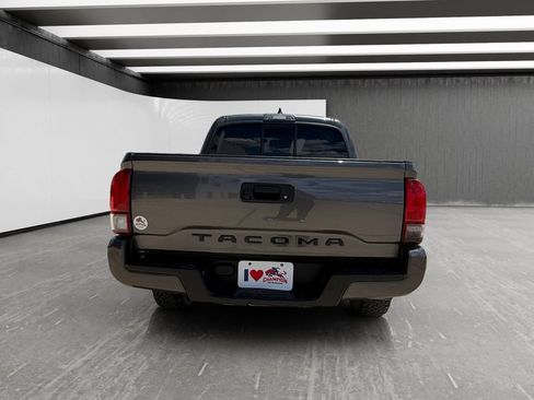 Used 2021 Toyota Tacoma SR w/ SR Convenience Package RWD image 4