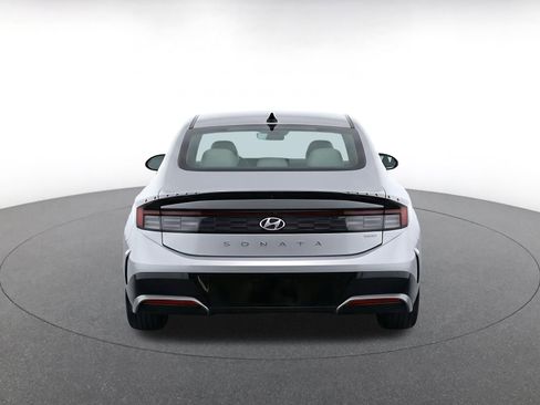 Used 2025 Hyundai Sonata SEL FWD image 7