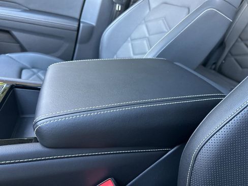 New 2026 Volkswagen Atlas SE image 33