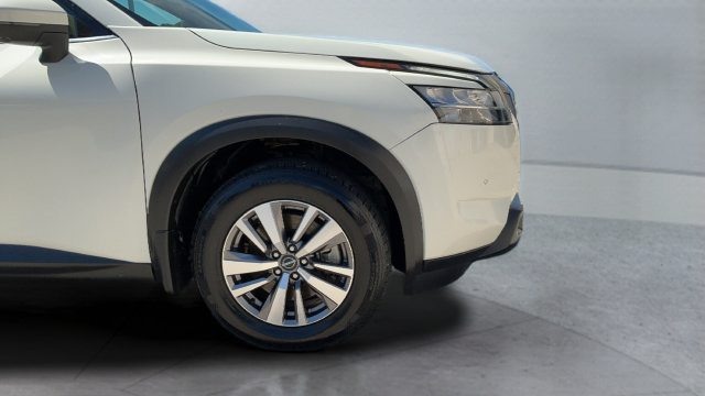 Used 2022 Nissan Pathfinder SL FWD image 27