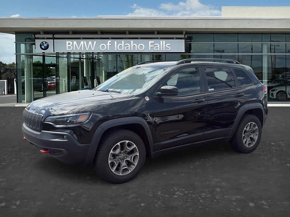 Used 2022 Jeep Cherokee Trailhawk w/ Premium Leather Package AWD/4WD image 3