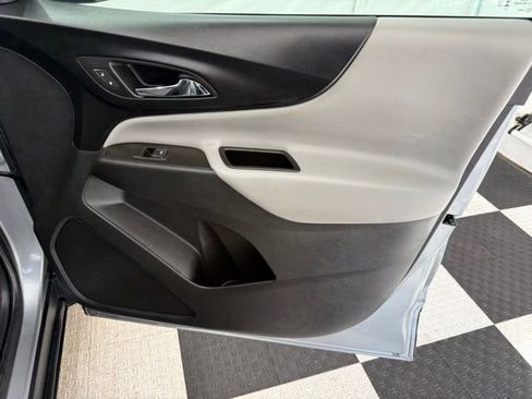 Used 2024 Chevrolet Equinox LT image 24