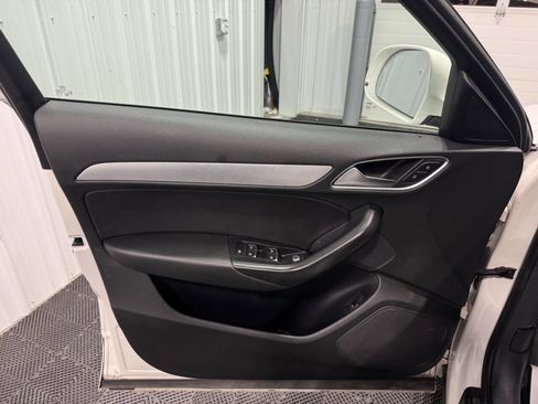 Used 2016 Audi Q3 2.0T Premium Plus image 11