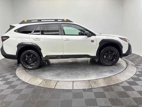 Used 2022 Subaru Outback Wilderness image 17