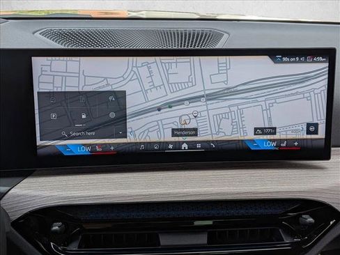 Used 2025 BMW 330i Sedan w/ Premium Package image 13