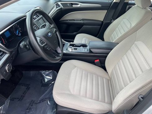 Used 2017 Ford Fusion S FWD image 10