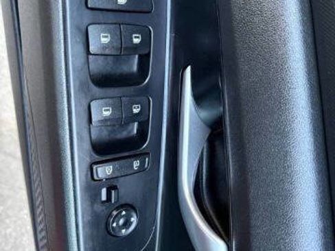 Used 2023 Hyundai Elantra SEL w/ Cargo Package image 12