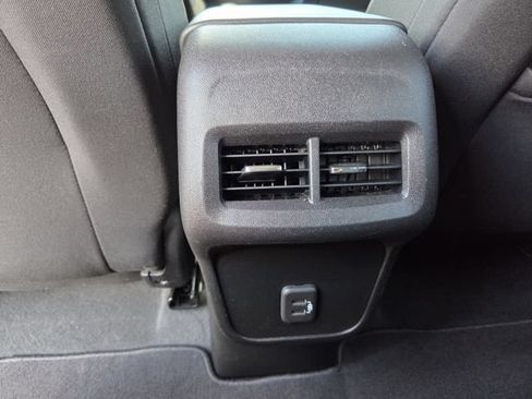 Used 2022 Chevrolet Equinox LT FWD image 15