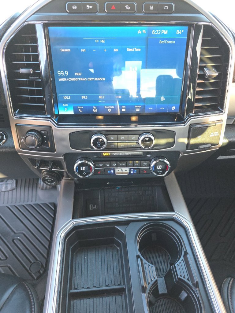 Used 2022 Ford F350 Platinum w/ Tremor Off-Road Package AWD/4WD image 13