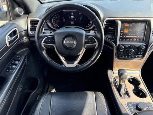 Used 2016 Jeep Grand Cherokee Limited w/ Luxury Group II AWD/4WD image 23