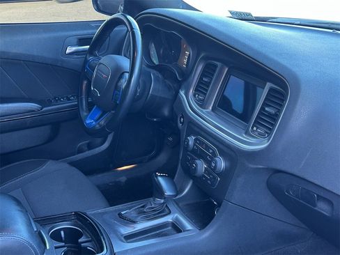 Used 2021 Dodge Charger SXT w/ Blacktop Package image 7