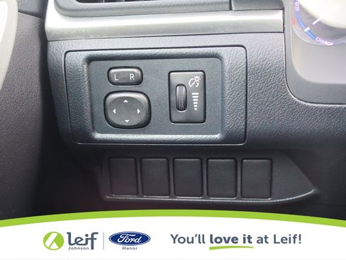 Used 2013 Lexus CT 200h image 16