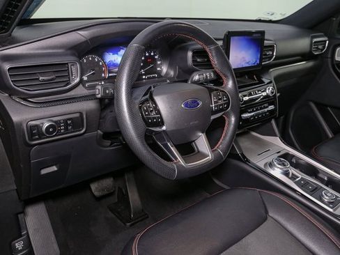 Used 2023 Ford Explorer ST-Line w/ Class IV Trailer Tow Package image 24