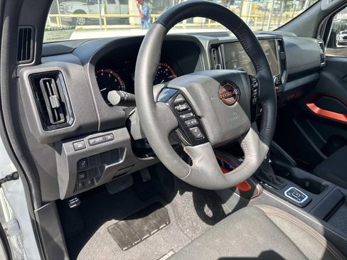 Used 2026 Nissan Frontier PRO-4X AWD/4WD image 26