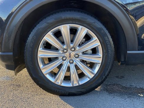 Used 2020 Ford Explorer Limited w/ Class III Trailer Tow Package image 35