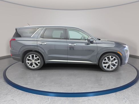 Used 2020 Hyundai Palisade SEL w/ Premium Package FWD image 4