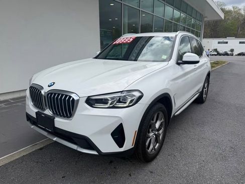 Used 2022 BMW X3 xDrive30i w/ Convenience Package AWD/4WD image 3