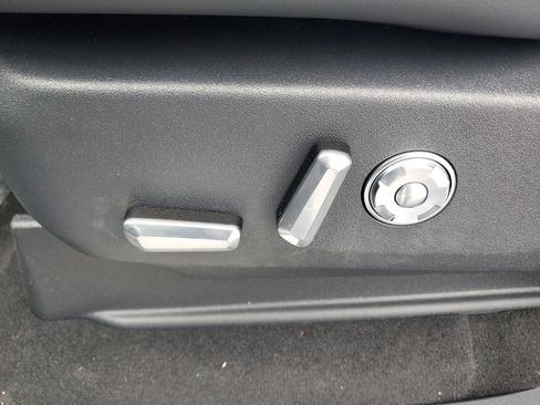 New 2025 Lincoln Navigator L Reserve image 13