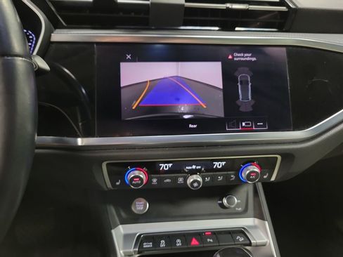 Used 2020 Audi Q3 2.0T Premium w/ Convenience Package AWD/4WD image 15