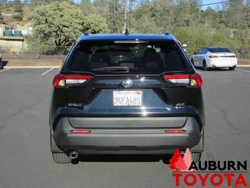 Certified 2025 Toyota RAV4 XLE w/ Convenience Package image 5