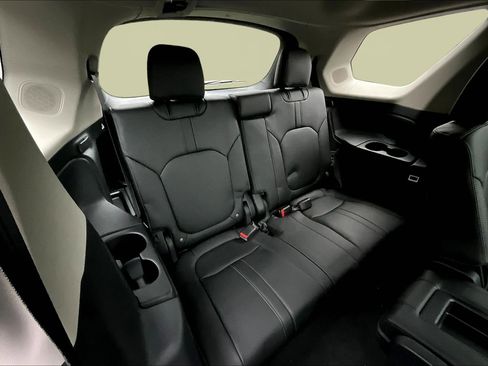 New 2026 Honda Pilot Touring image 21
