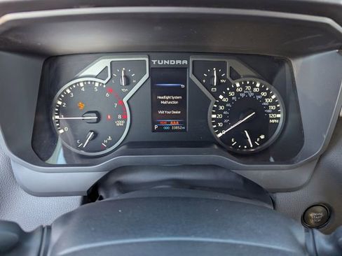 Used 2023 Toyota Tundra Limited AWD/4WD image 31