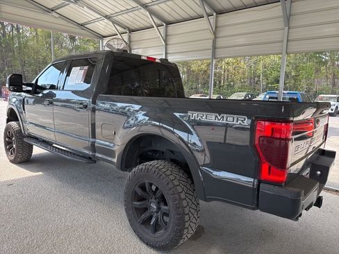 Used 2021 Ford F250 Lariat image 3