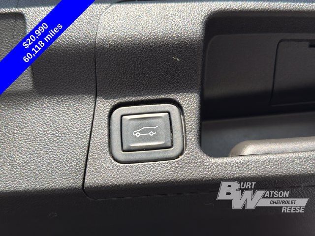 Used 2021 GMC Acadia SLE w/ Driver Convenience Package FWD image 17
