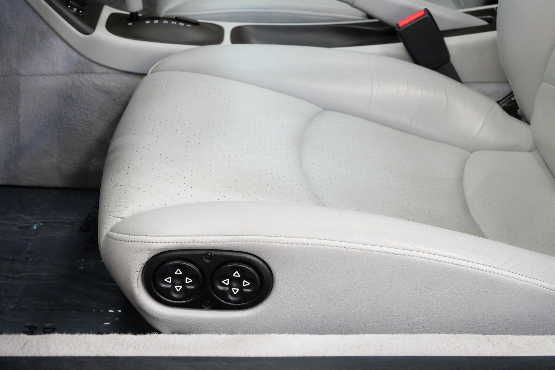 Used 1996 Porsche 911 GT3 RS image 37