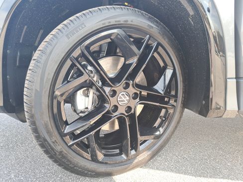 New 2026 Volkswagen Tiguan SE R-Line image 29