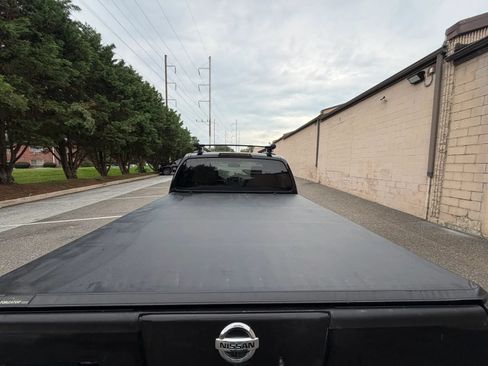 Used 2012 Nissan Frontier SL AWD/4WD image 12