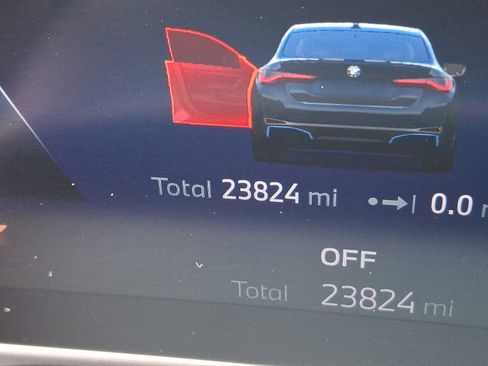 Used 2024 BMW i4 eDrive35 w/ Premium Package RWD image 17