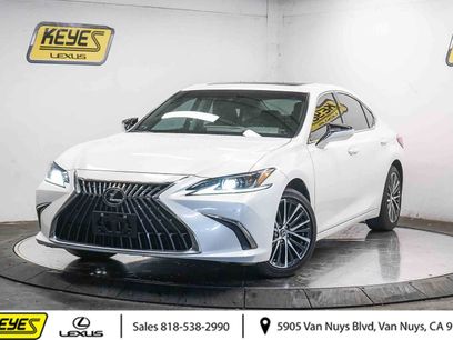 Used 2025 Lexus ES 300h w/ Premium Package