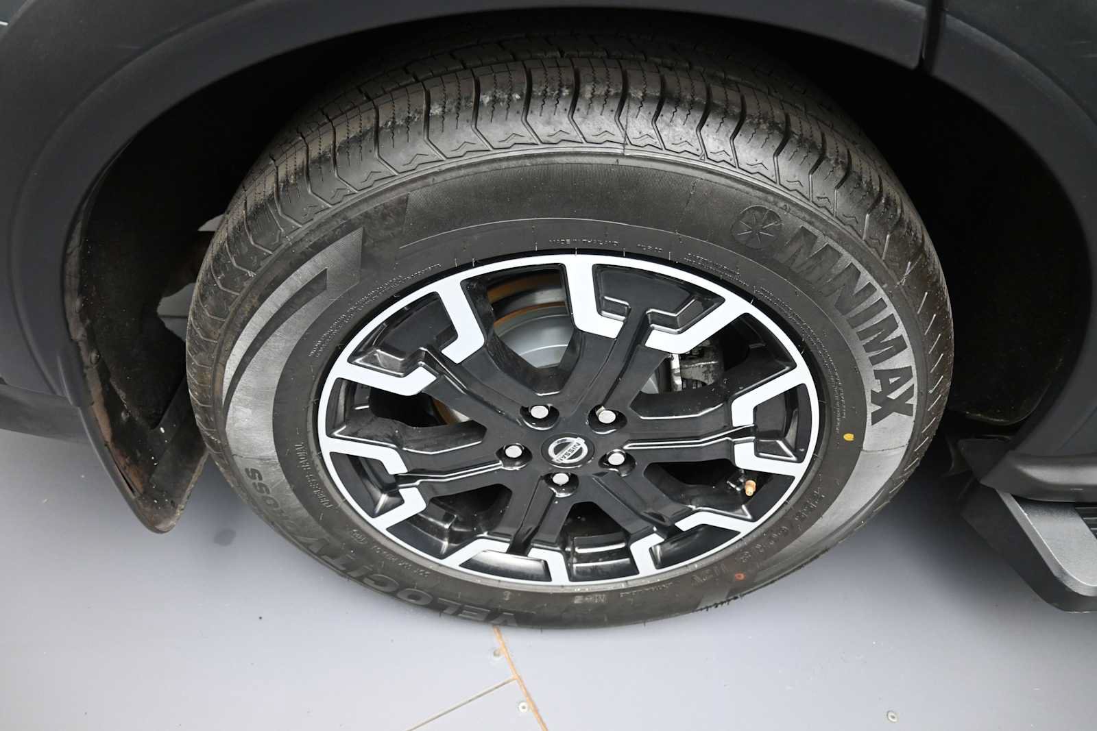 Used 2020 Nissan Pathfinder SV w/ Rock Creek Edition AWD/4WD image 11