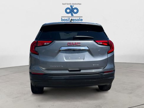 Used 2018 GMC Terrain SLE AWD/4WD image 5