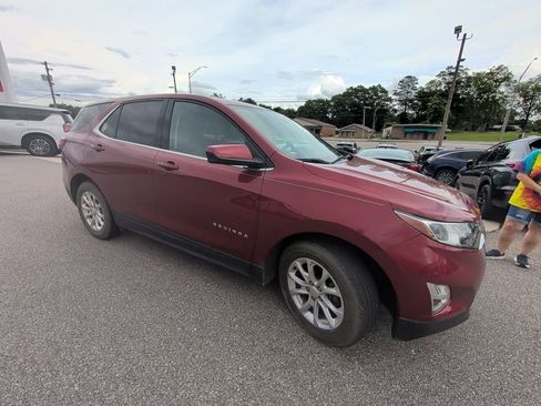 Used 2020 Chevrolet Equinox LT FWD image 3