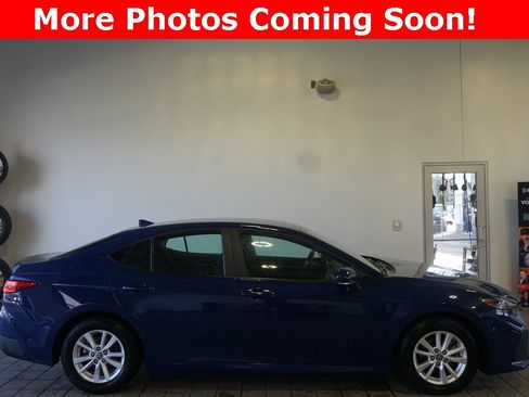 Used 2025 Toyota Camry LE w/ Convenience Package image 2