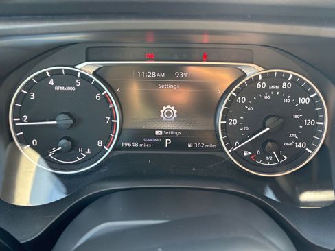 Used 2025 Nissan Rogue SV image 42