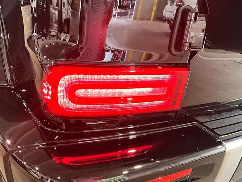 Used 2025 Mercedes-Benz G 580 w/ EQ Technology image 27