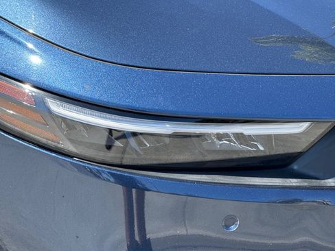 Used 2025 Honda Accord EX-L image 12