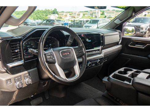 Used 2023 GMC Sierra 1500 Elevation w/ X31 Off-Road Package AWD/4WD image 13