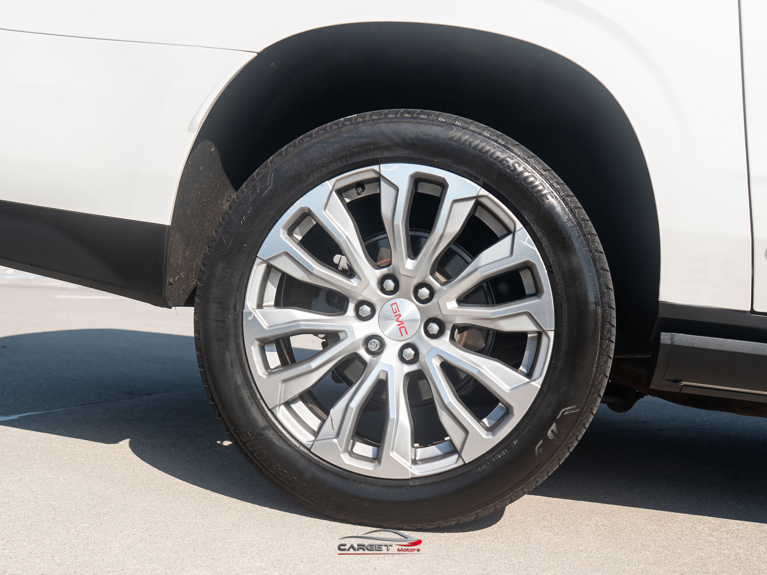 Used 2021 GMC Yukon XL Denali w/ Denali Premium Package AWD/4WD image 11