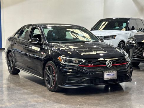 Used 2019 Volkswagen Jetta GLI FWD image 4