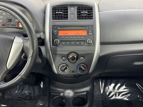 Used 2015 Nissan Versa S image 19